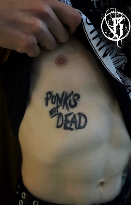 Тату punk not dead